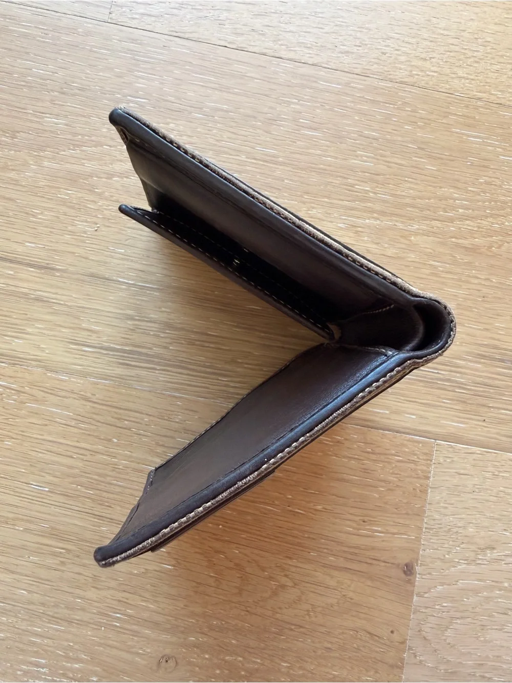 Gucci Mens Brown Monogram Wallet